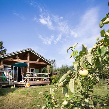 Huttopia Lac D'Aiguebelette Saint-Alban-de-Montbel Екстериор снимка