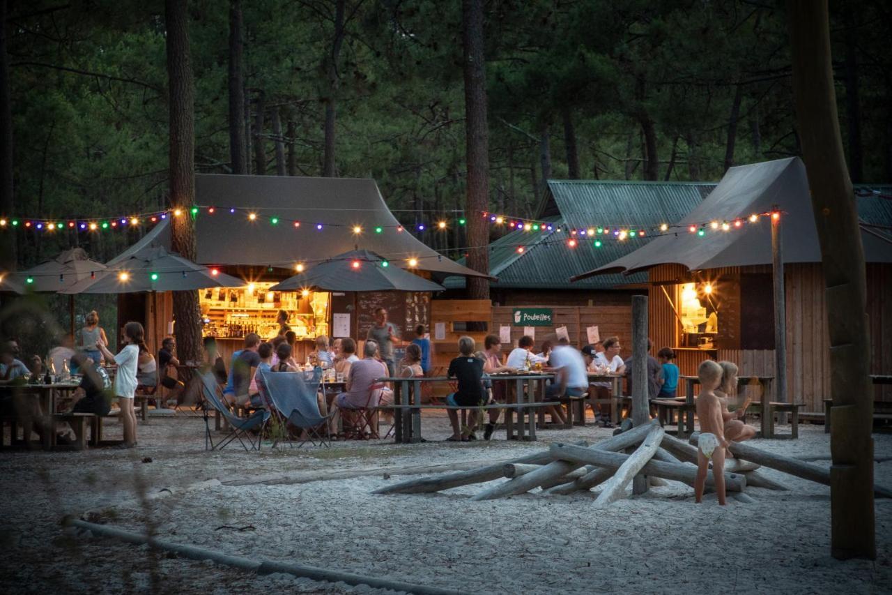 Huttopia Lac D'Aiguebelette Saint-Alban-de-Montbel Екстериор снимка