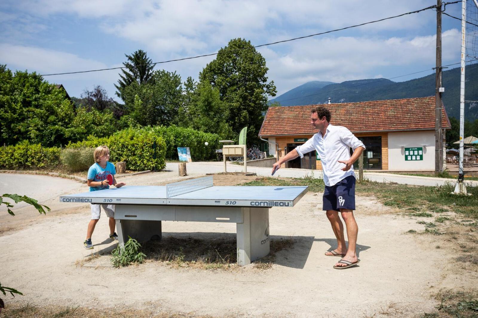 Huttopia Lac D'Aiguebelette Saint-Alban-de-Montbel Екстериор снимка