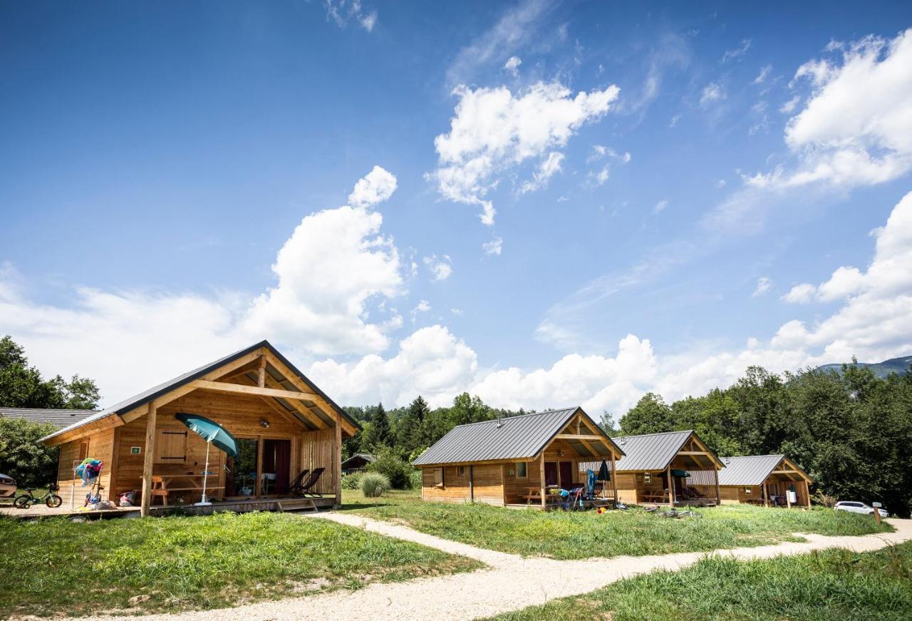 Huttopia Lac D'Aiguebelette Saint-Alban-de-Montbel Екстериор снимка