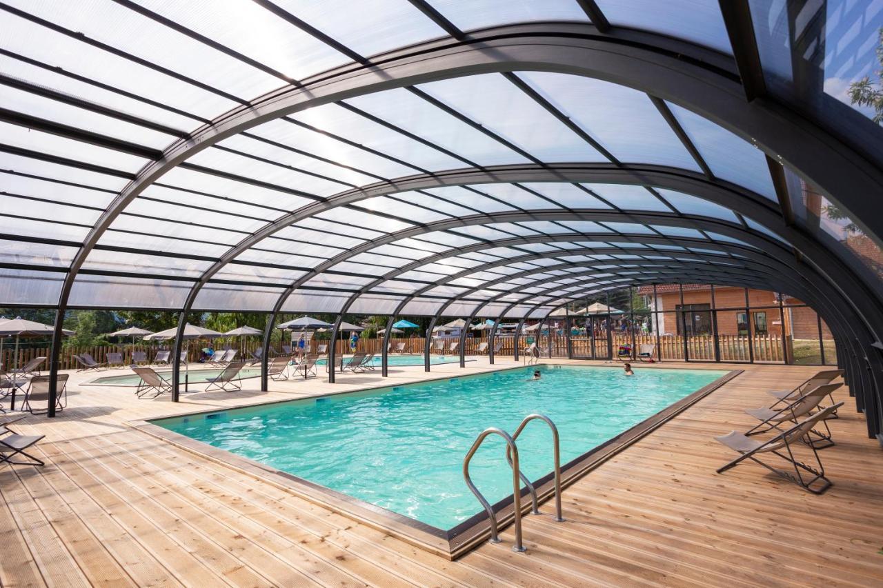Huttopia Lac D'Aiguebelette Saint-Alban-de-Montbel Екстериор снимка